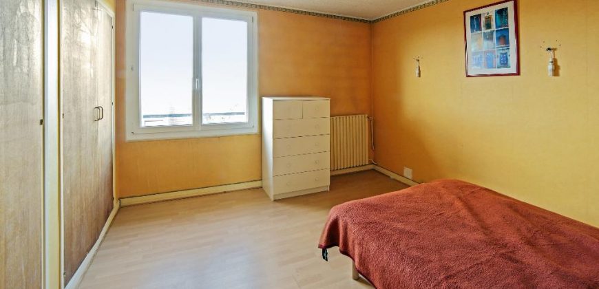 Appartement 5 pièces secteur Maroc – 78 M2 – JOC53