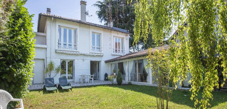 Maison/villa 6 pièces secteur Coteaux – 131 M2 – JOC295