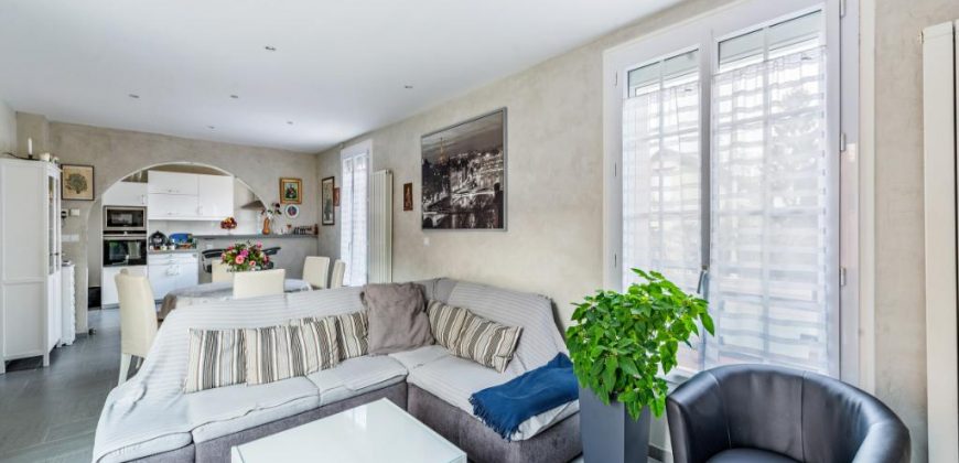 Maison/villa 6 pièces secteur Plateau d avron – 226 M2 – FON8151