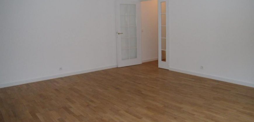 Appartement 3 pièces secteur RER – Leclerc – 77 M2 – NOG7526