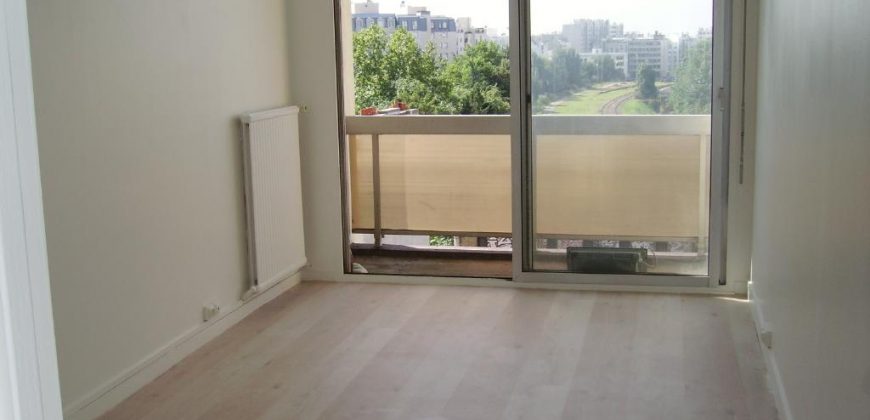 Appartement 1 pièce secteur Porte de Montreuil – 23 M2 – NAT4839